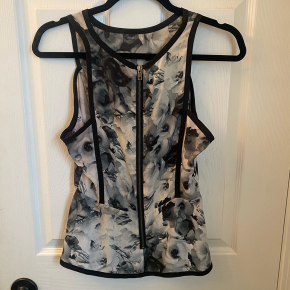 M by Mendocino peplum top - Picture 2 of 2